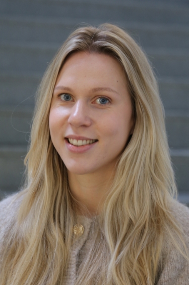 Neuvolab_Emmi_Alminoja